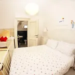 Πανσιόν Karen House 4*