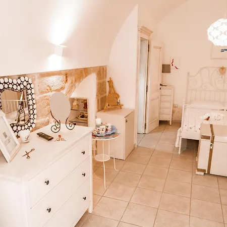 Karen House 3*