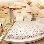 בית הארחה Karen House פולינאנו א מארה