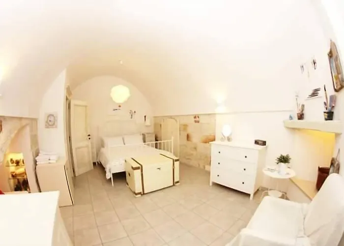 Karen House 4* Полиньяно-а-Маре